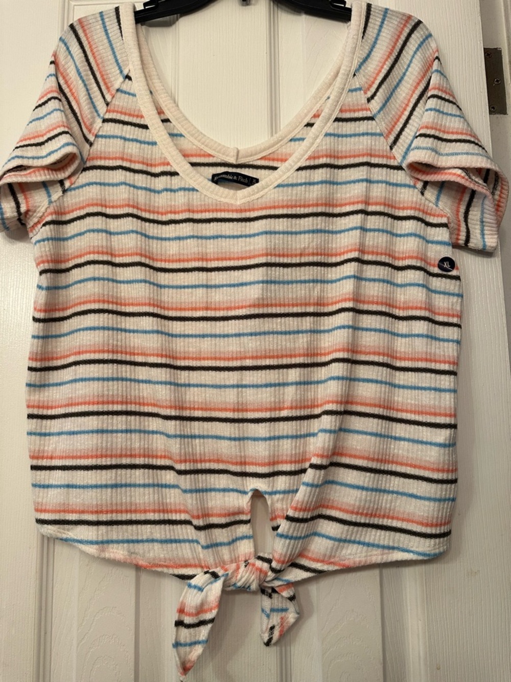 Abercrombie & Fitch Cream Multicolor Striped Tie-Knot Crop Top